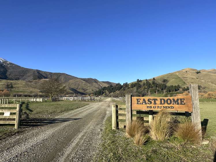 142 East Dome Station Road Lumsden Surrounds_0