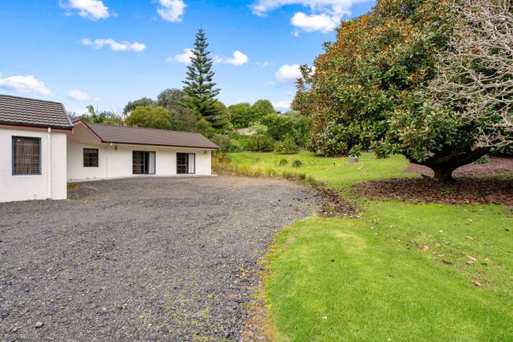 1 Governors Heights Whangamata_19
