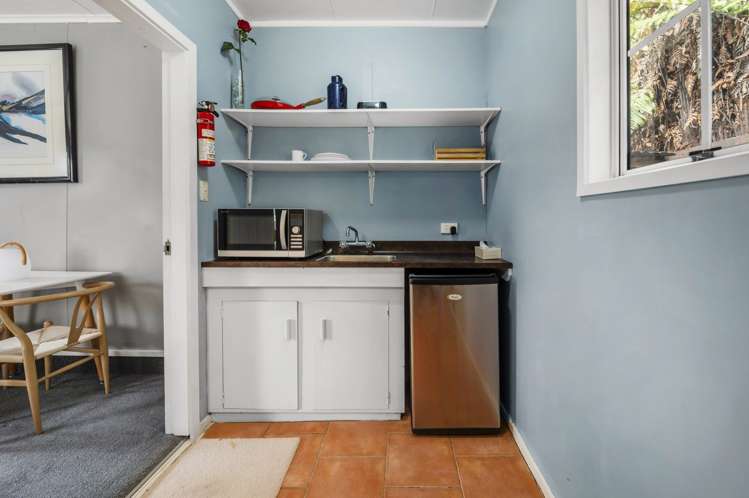 10A Cooper Avenue Holdens Bay_20