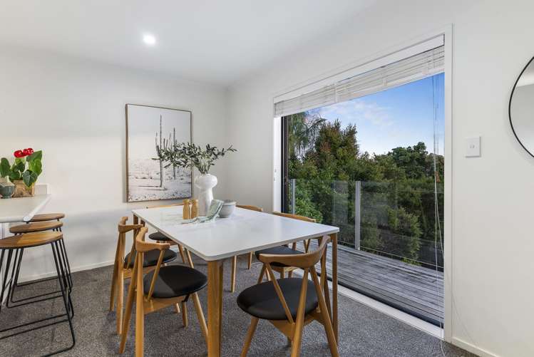 2/9 Marigold Place Mairangi Bay_5