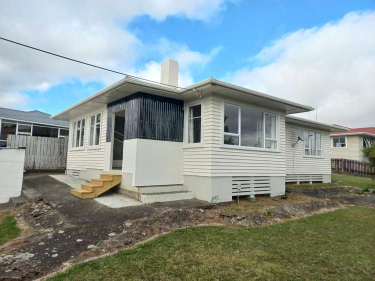 37 Swansea Road Stratford_9