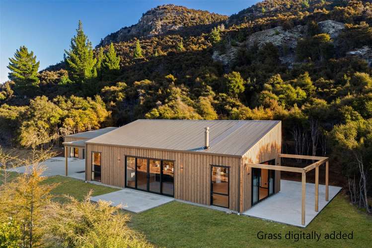 10 Goldie Lane Albert Town_20