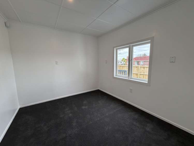 2/49 Sutton Crescent Papakura_6