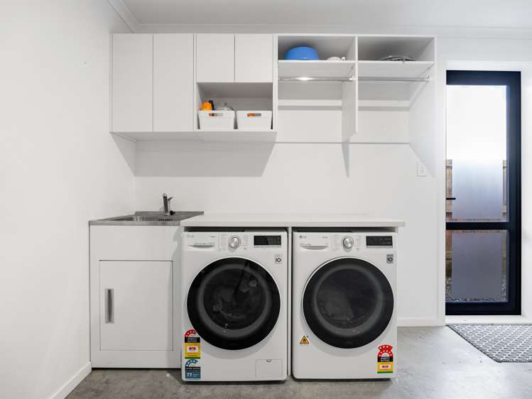 19 Inuwai Street Glenview_20