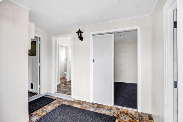 25 Hunter Street Hawera_13