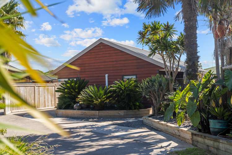 31B Lyn Grove Papamoa Beach_24