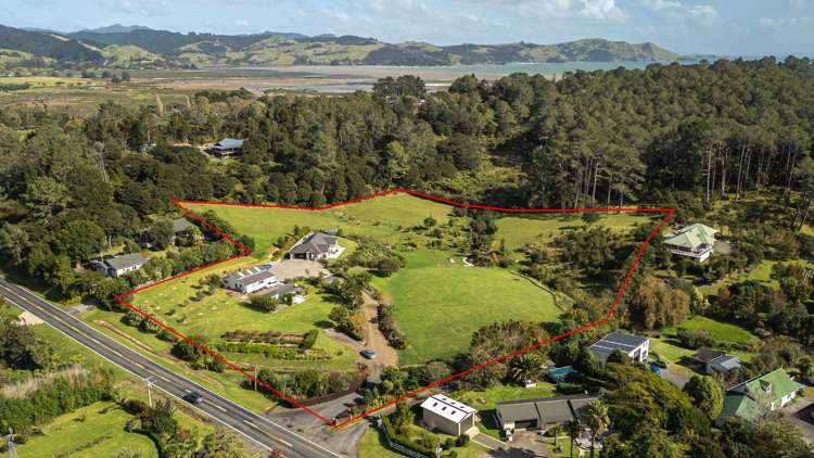 1840 Tiki Road Coromandel_24