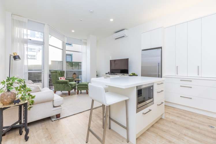 2j/10 Hobson Street Auckland Central_10