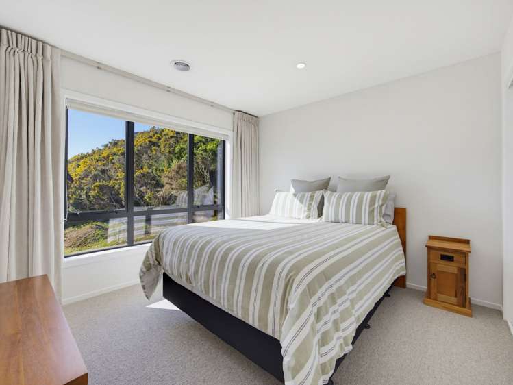 33 Farnworth Tce Churton Park_22