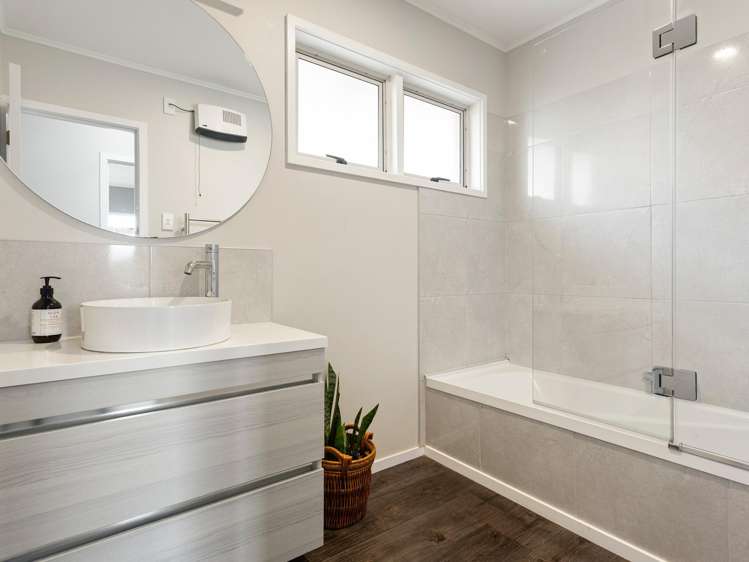 8 Magenta Place Dinsdale_15