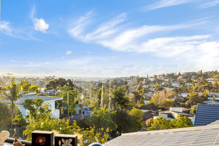 1 Frenz Drive Titirangi_14