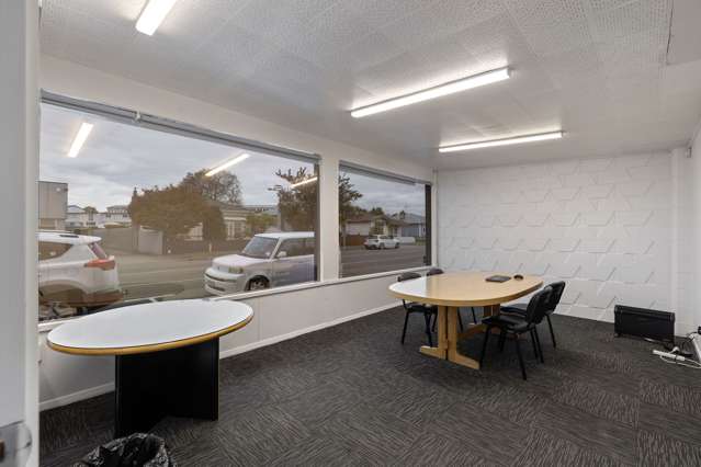 10-12 Edgeware Road Palmerston North_4