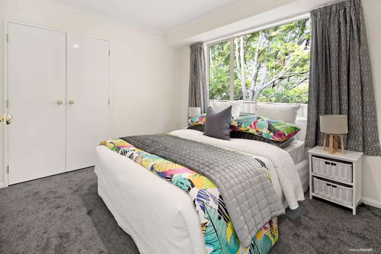 1/57 Whitford Road Botany Downs_8