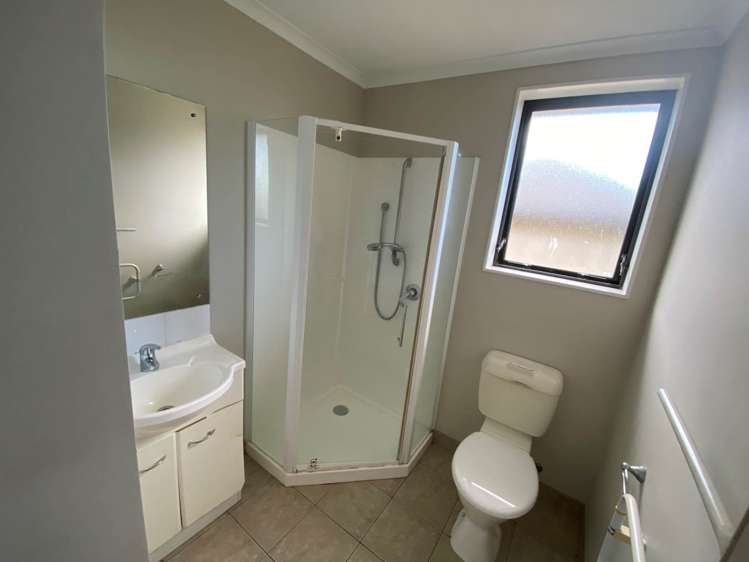 166 Keri Vista Rise Papakura_9