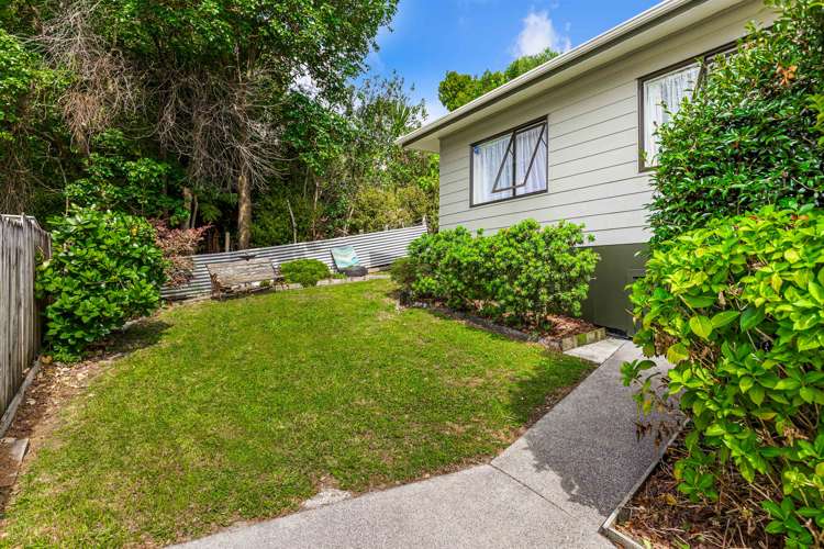 2/6 Helena Street Massey_2