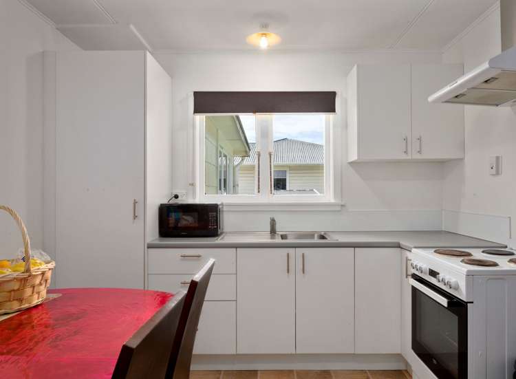 10c Church Street Katikati_2