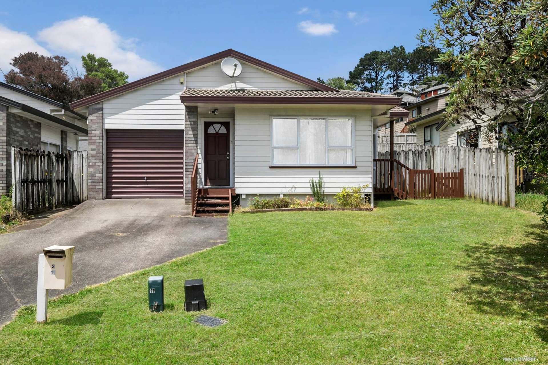 2/18 Barbados Drive Unsworth Heights_0