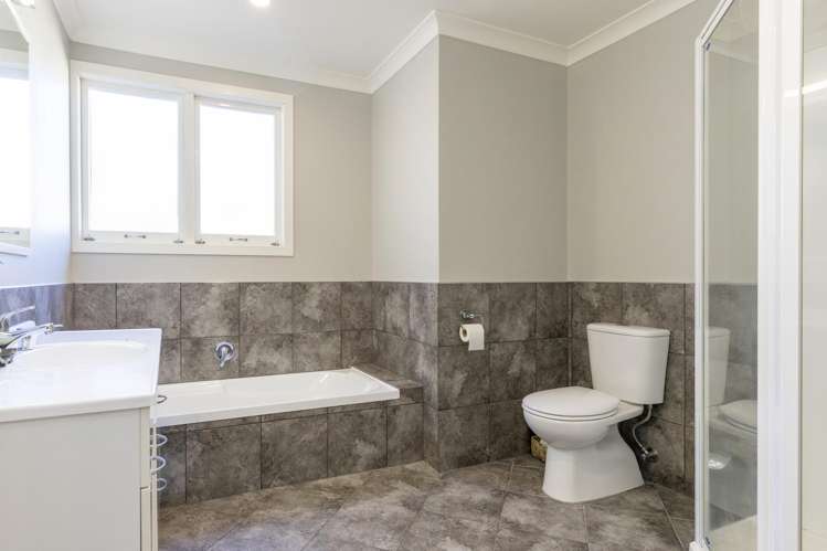 22a Arthur Crescent Hilltop_17