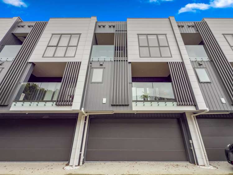 2/12 King Edward Avenue Epsom_16