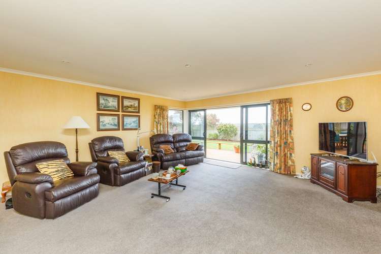 125 Pacific Drive Fitzherbert_8
