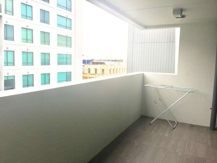 422/8 Dockside Lane Auckland Central_7