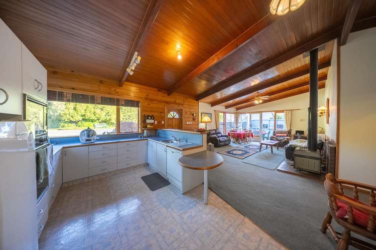 14 Lakefront Drive Te Anau_3