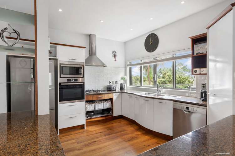 10 The Knoll Greenhithe_7