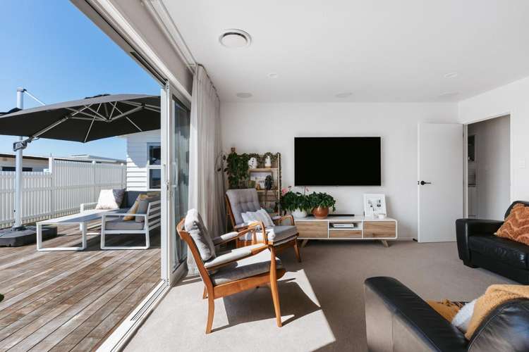 60 Pacific Parade Coastlands_10