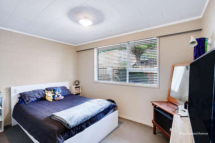 16 & 16A Lancewood Avenue Melville_6