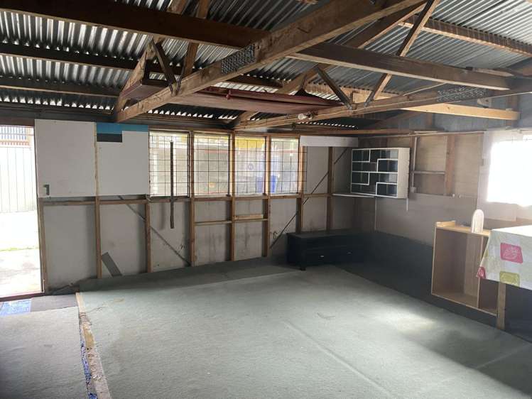 8 Freyberg Avenue 10695_20