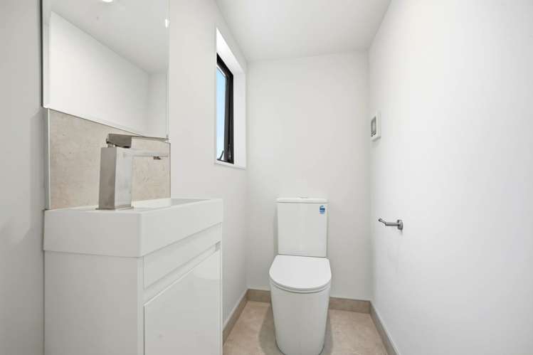 1/2 Coronation Street Belmont_14