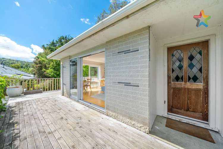 1a Wyndham Road Pinehaven_10