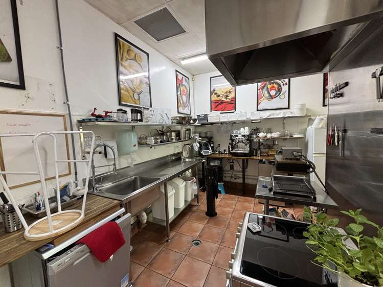 6/62-78 Hurstmere Road Takapuna_16