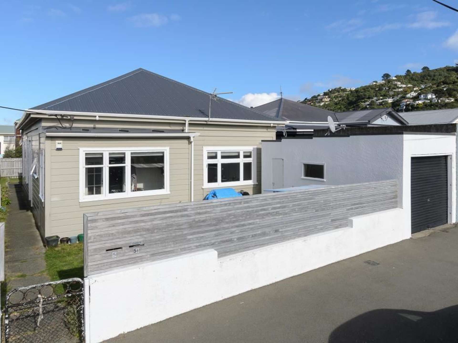 5 Wha Street Lyall Bay_0