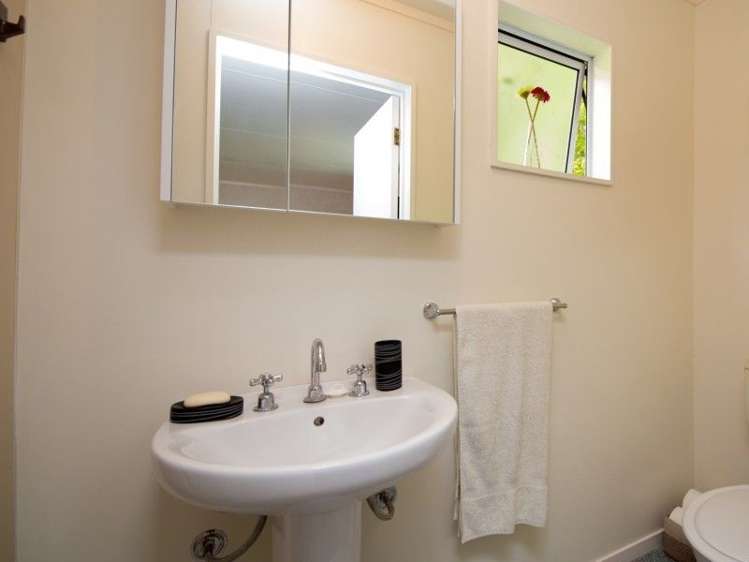 1112 Rangiotu Road Rangiotu_17