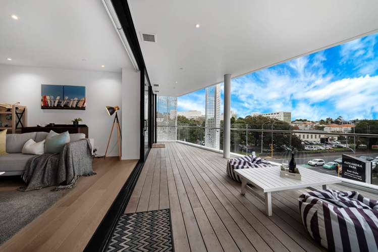 202/223A Green Lane West Epsom_5