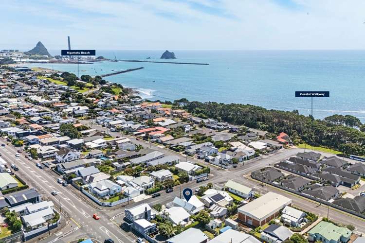 15 Morley Street New Plymouth Central_23