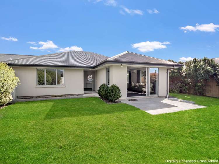 14 Saint Adela Place_0