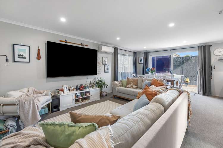 3a Stirling Grove Greerton_8