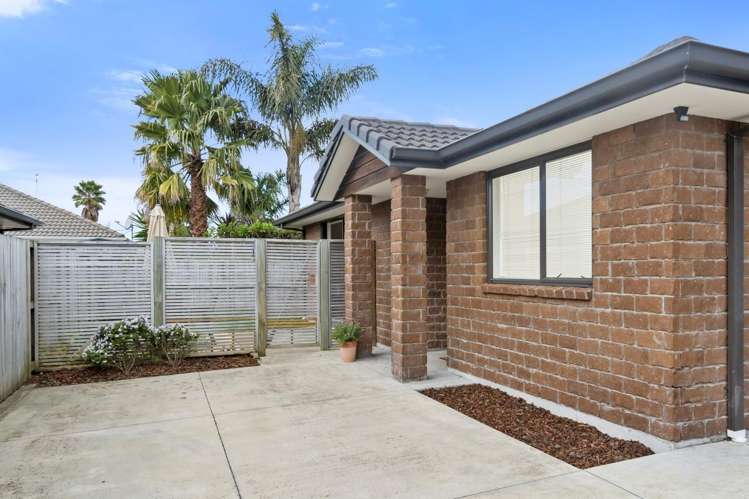 8 Blossom Grove Papamoa_18
