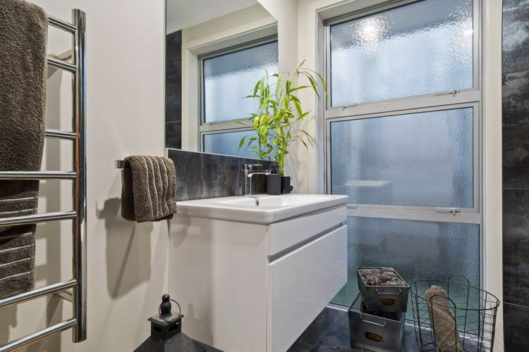 75 Kennedy Road Pyes Pa_17