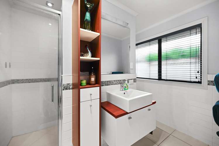 2 Ebony Court Rototuna North_23