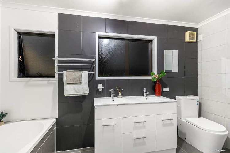 83 Carnoustie Drive Wattle Downs_22