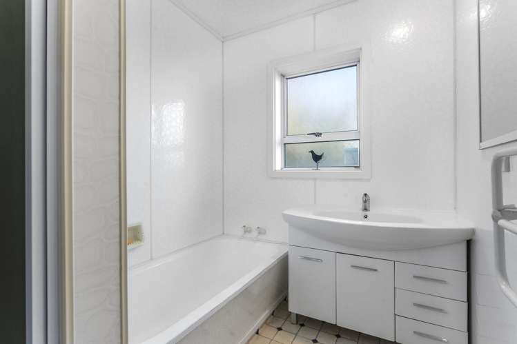 4 Trafford Street Harewood_10