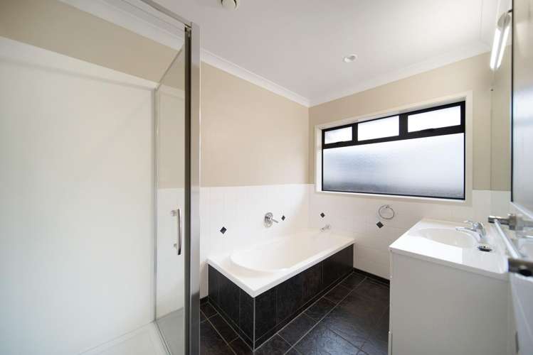 173 Kitchener Road Pukekohe_11