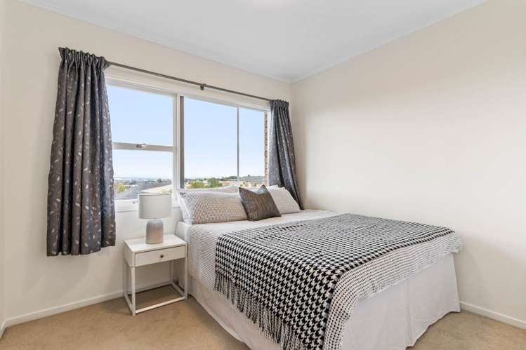 2/3 Howe Street Howick_9