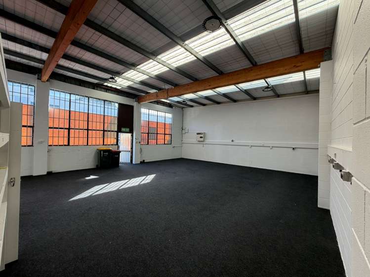 H5/50 Keeling Road Henderson_5