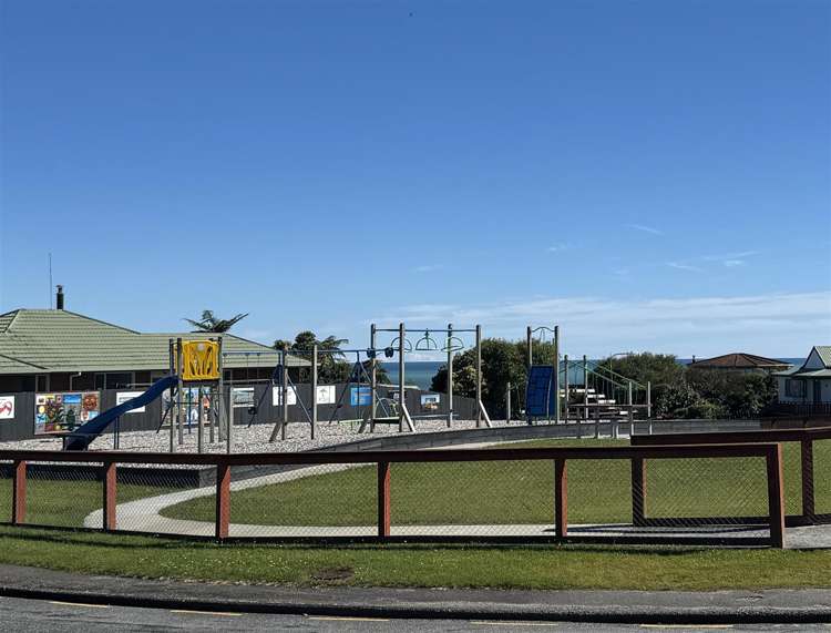 21 Arnott Heights Greymouth_18