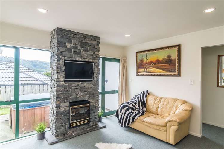 135 Woodman Drive Tawa_10