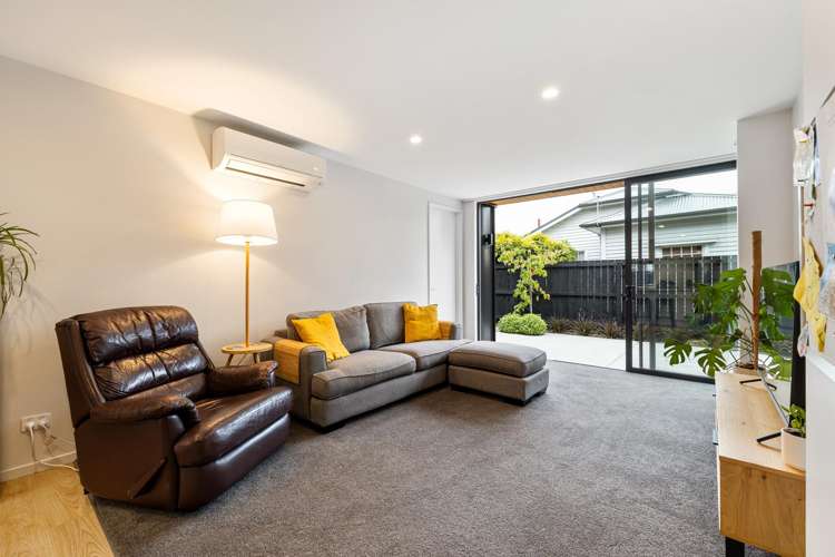 2/12 Hume Street Sydenham_10